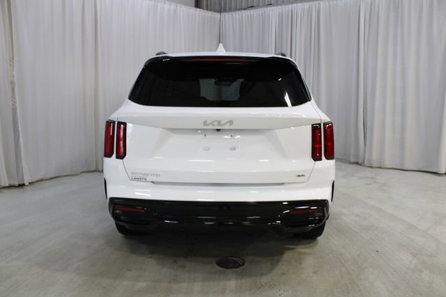 Used 2023 Kia Sorento SX image 26