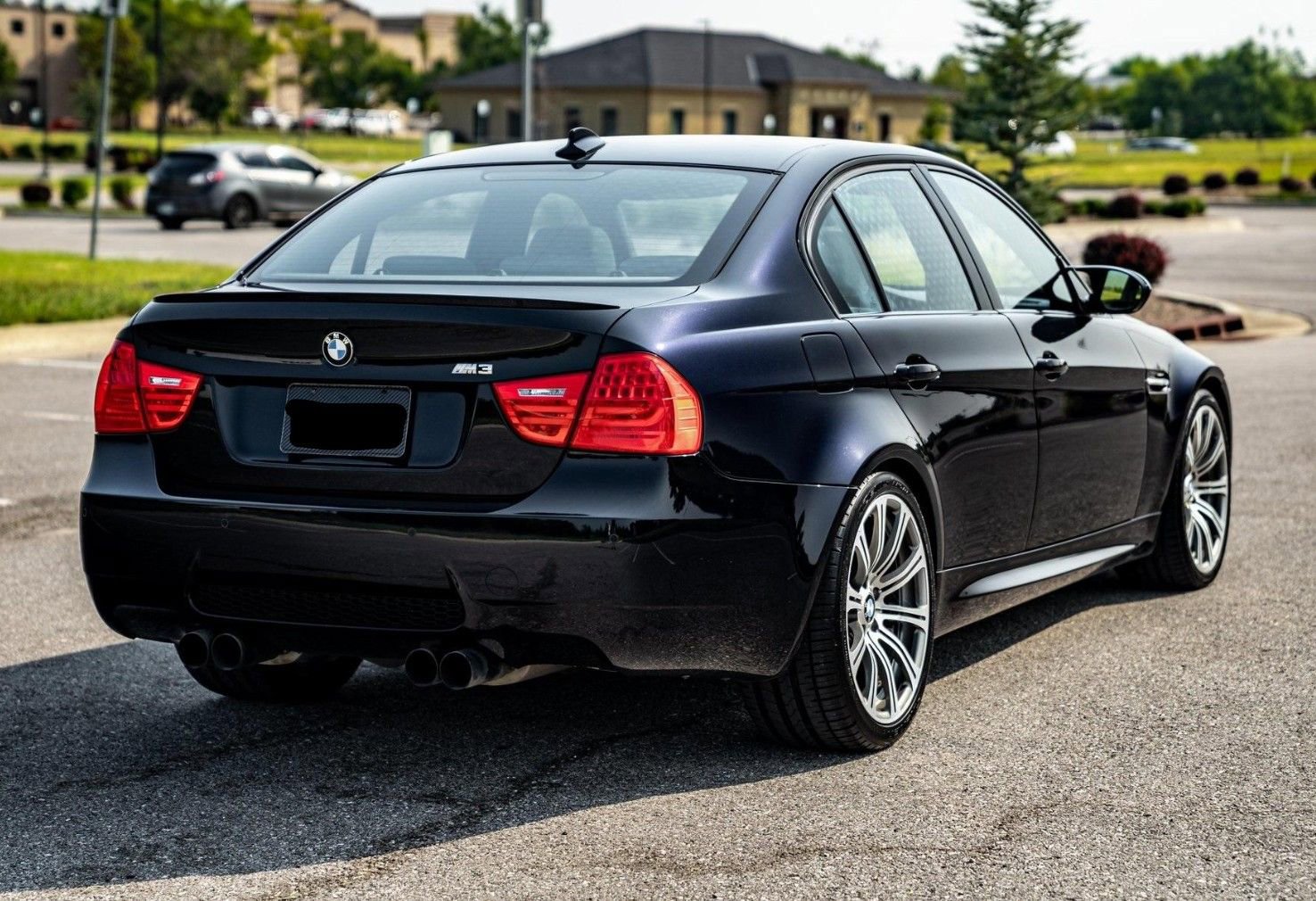 Used 2011 BMW M3 Sedan RWD image 4