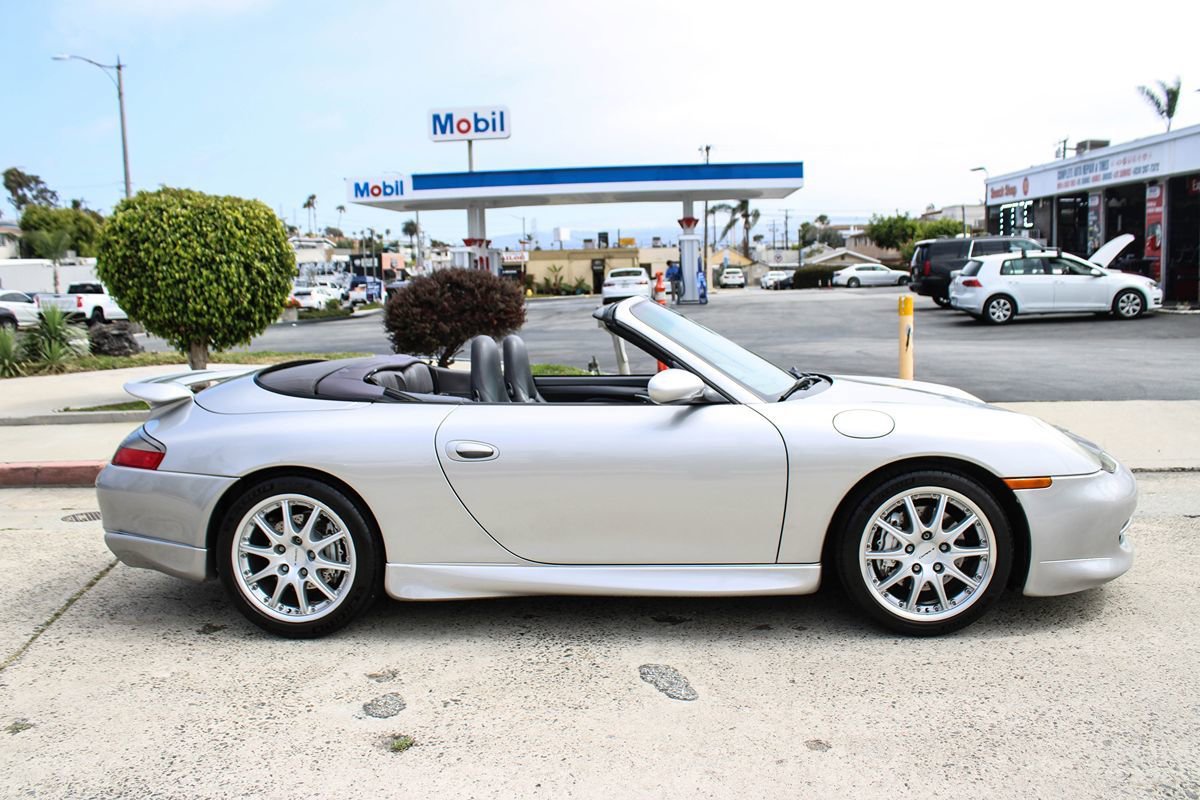 Used 2000 Porsche 911 Carrera 4 AWD/4WD image 7