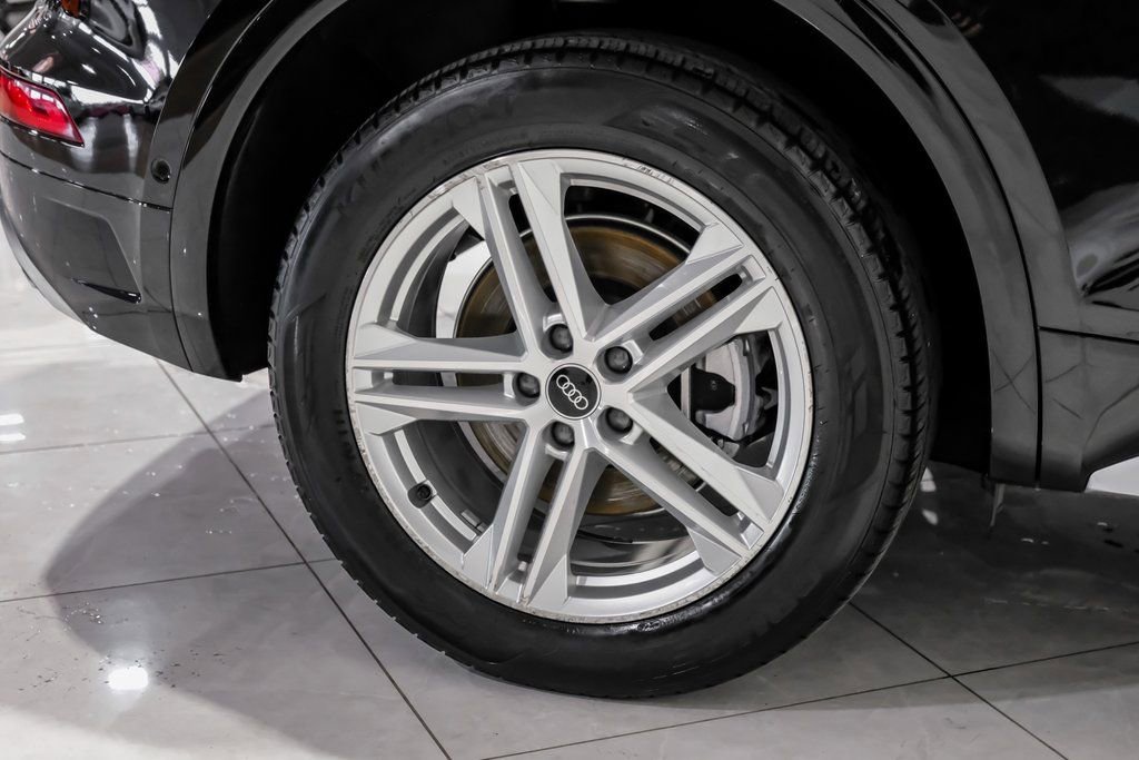 Used 2024 Audi Q5 e Prestige w/ Prestige Package image 66
