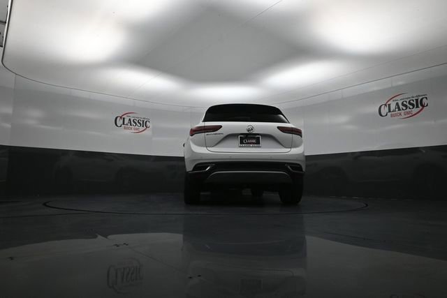 Used 2022 Buick Envision Essence w/ Safety Package image 31