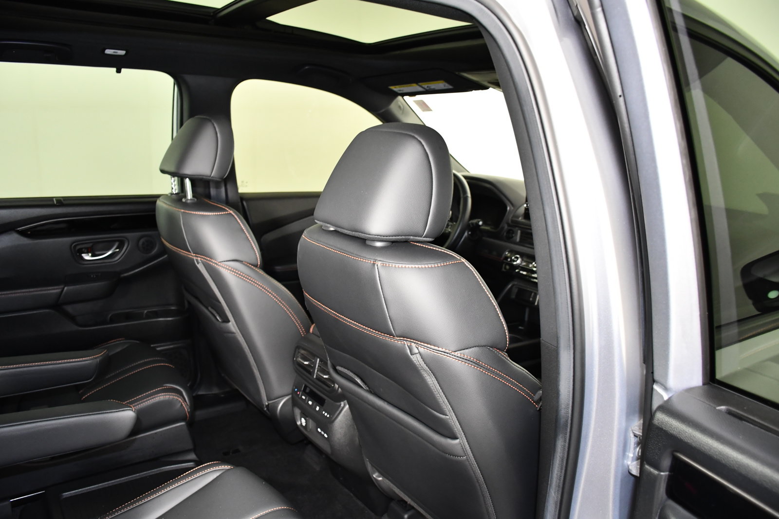 Used 2025 Honda Pilot TrailSport image 46