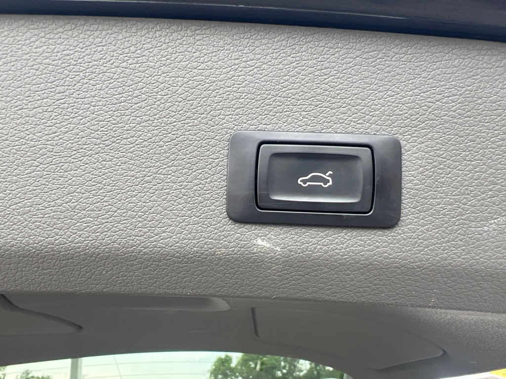 Used 2015 Audi Q7 3.0T S line Prestige image 36