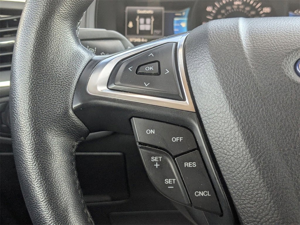 Used 2024 Ford Edge Titanium image 18