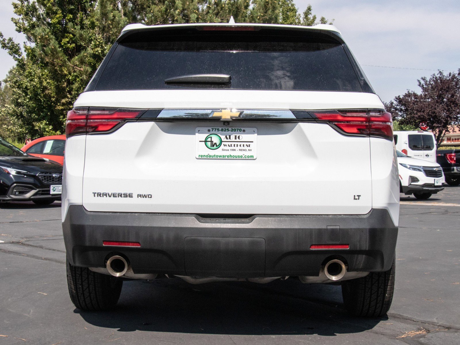 Used 2023 Chevrolet Traverse LT image 6