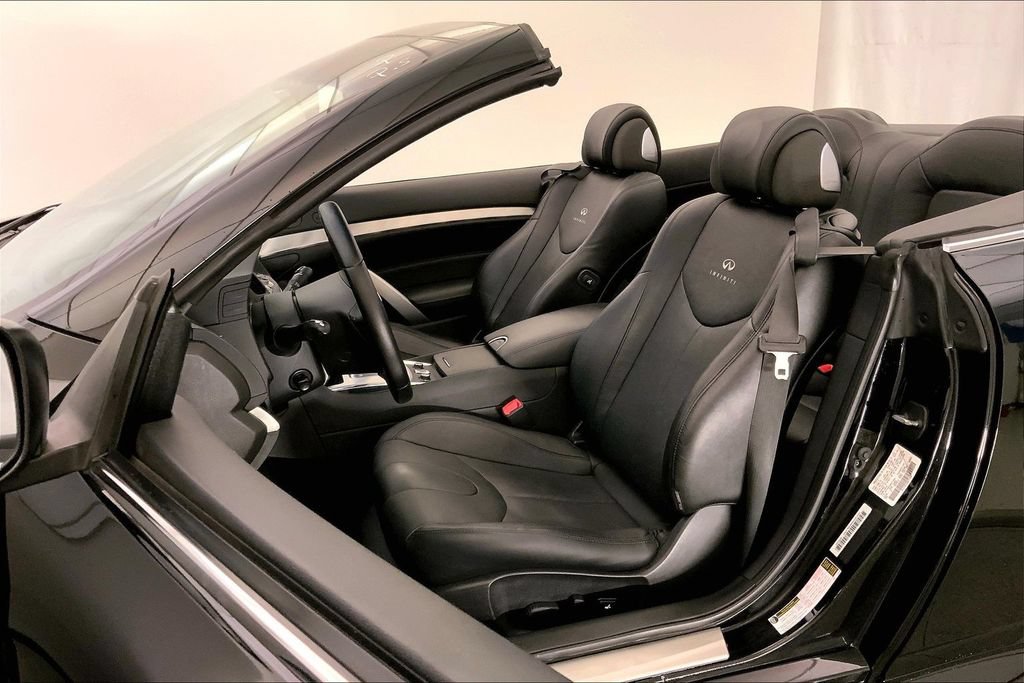 Used 2013 INFINITI G37 Convertible w/ Premium Pkg RWD image 13
