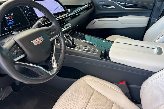 Used 2021 Cadillac Escalade ESV Sport w/ Driver Assist Tech Package AWD/4WD image 10