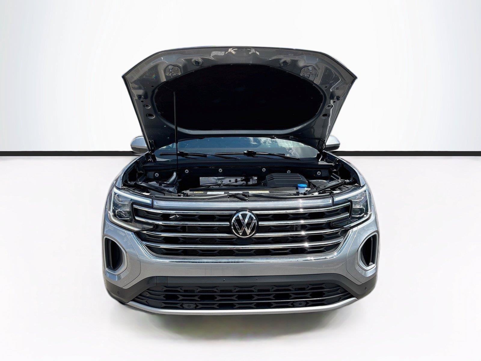 Used 2025 Volkswagen Atlas SE FWD image 33