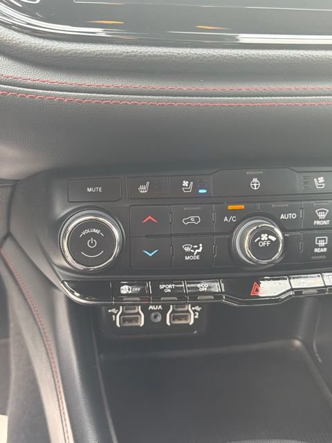 Used 2024 Dodge Durango GT AWD/4WD image 27