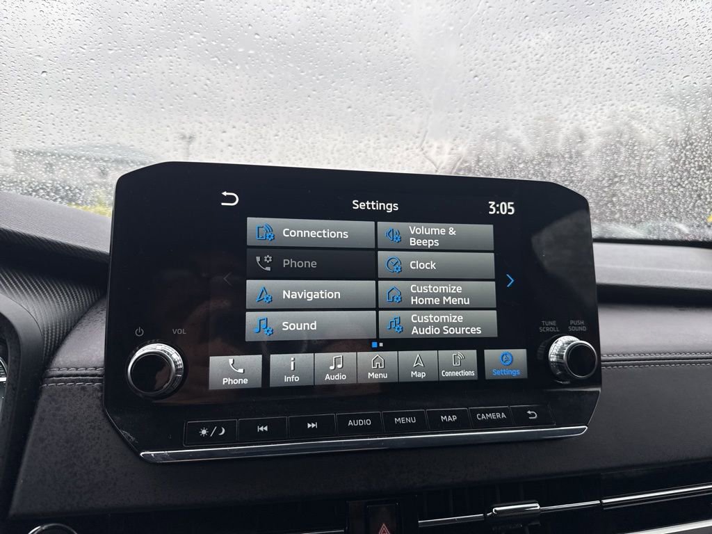 Used 2024 Mitsubishi Outlander 4WD Plug-In Hybrid image 30