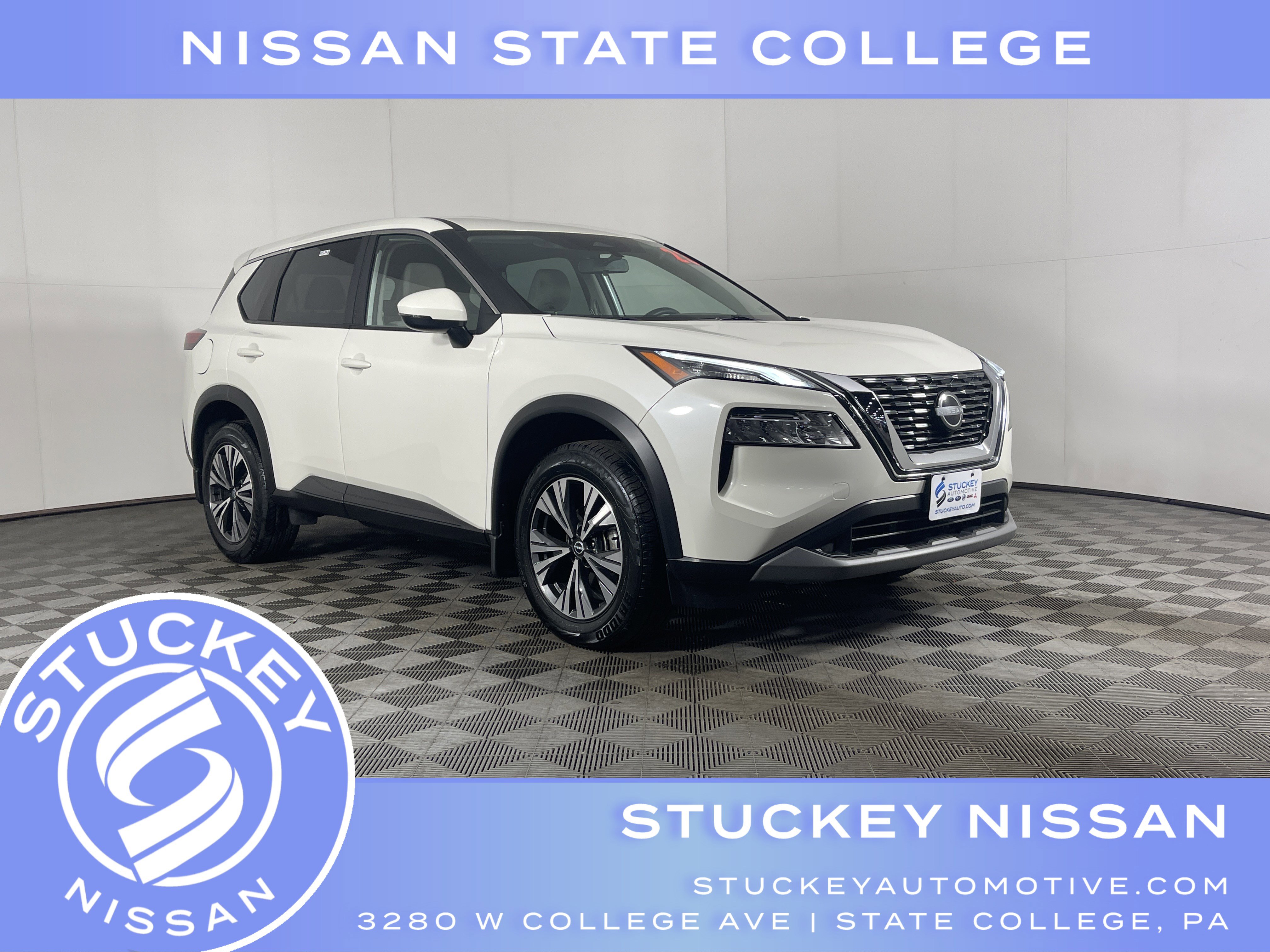 Used 2023 Nissan Rogue SV image 1