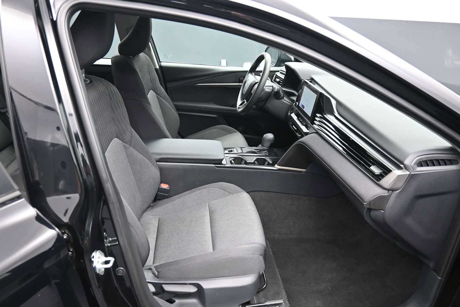 Used 2026 Toyota Camry LE FWD image 23