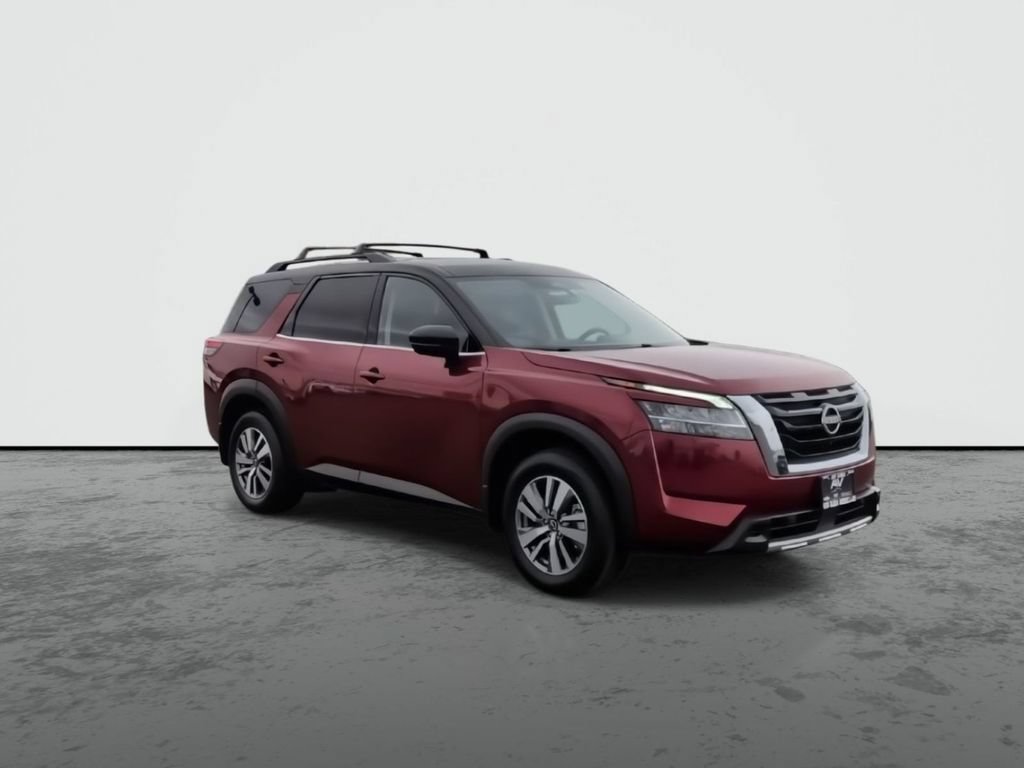 Used 2023 Nissan Pathfinder SL FWD image 2