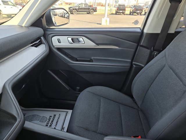 Certified 2025 Ford Explorer Active AWD/4WD image 17