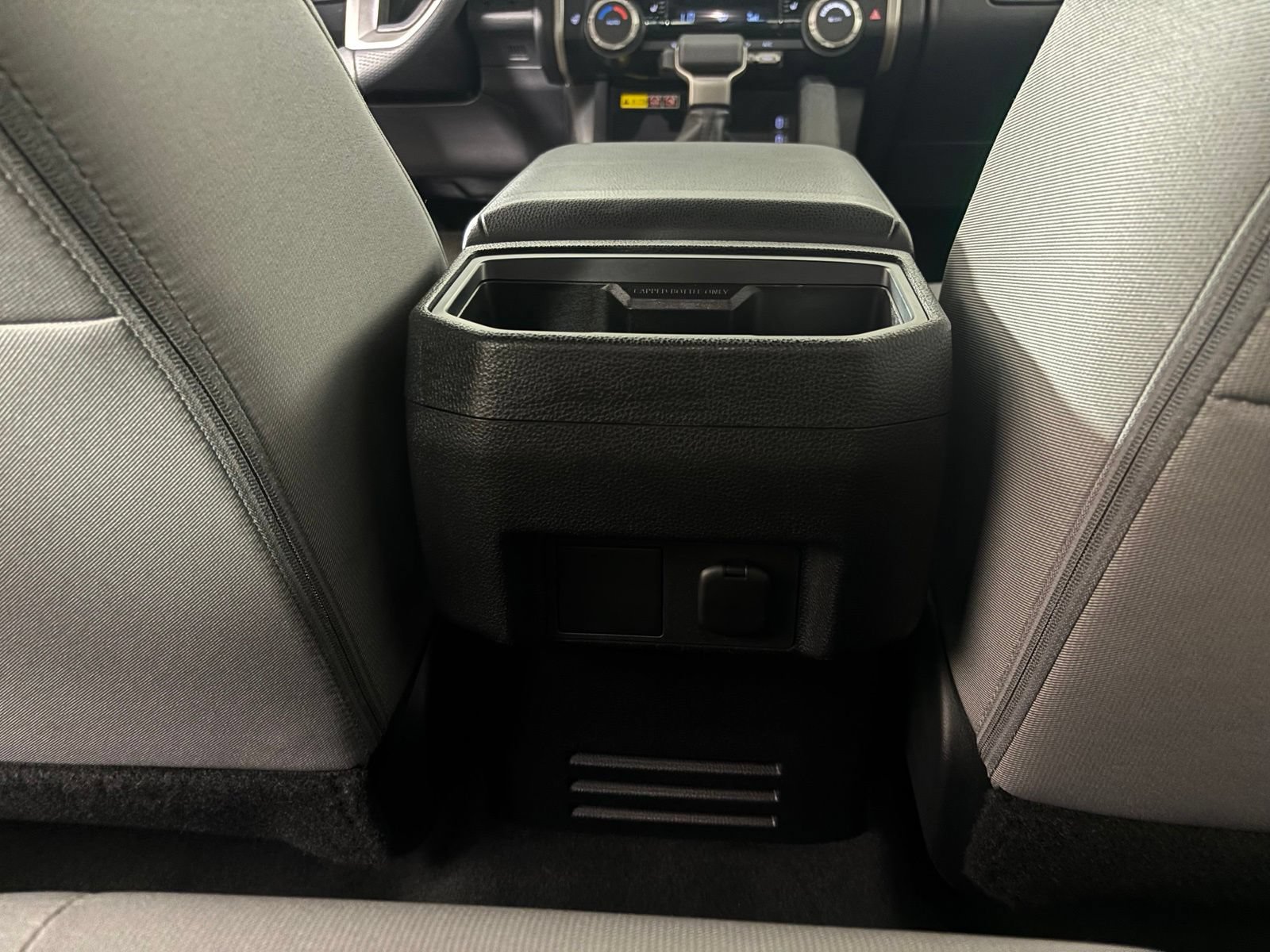 Used 2025 Toyota Tacoma SR5 AWD/4WD image 17