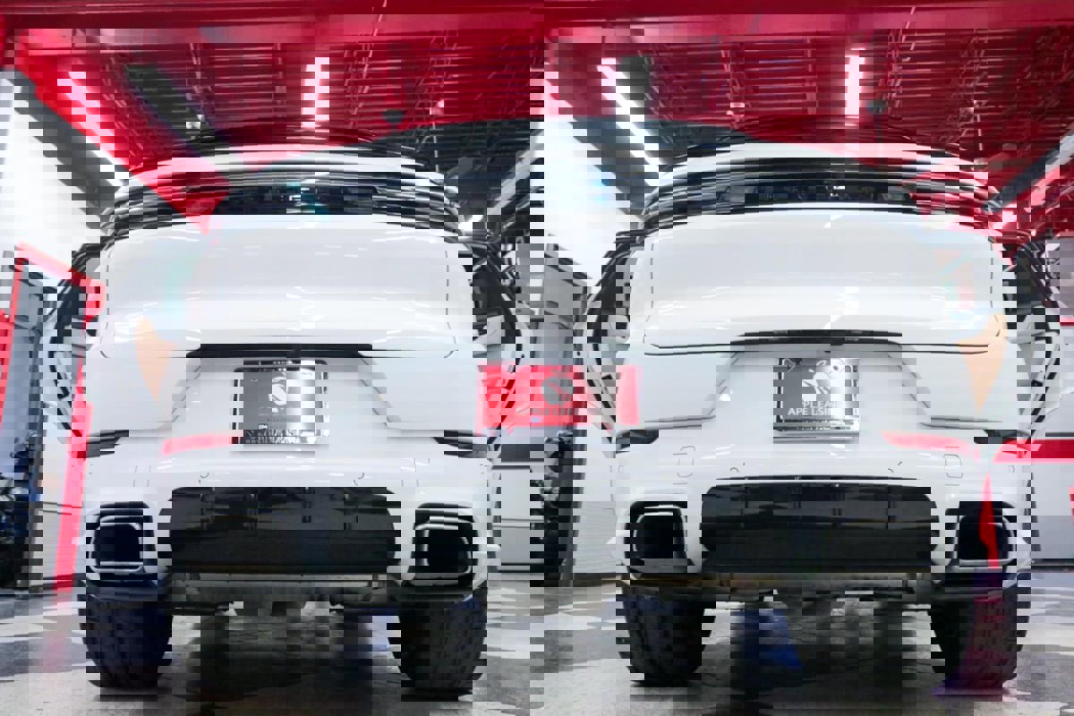 Used 2025 Porsche Cayenne Coupe image 34