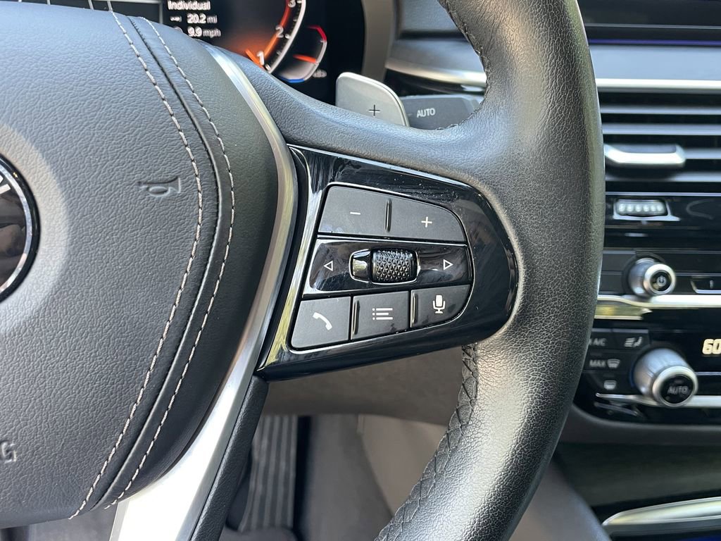 Used 2023 BMW 530i w/ Premium Package image 29