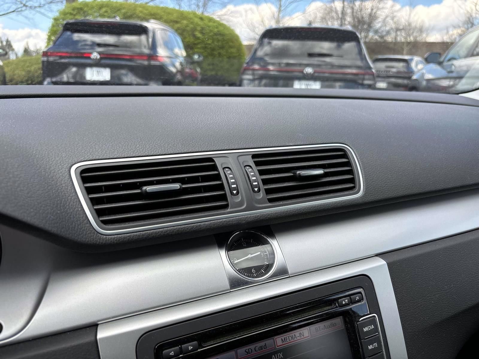 Used 2012 Volkswagen CC Sport image 20