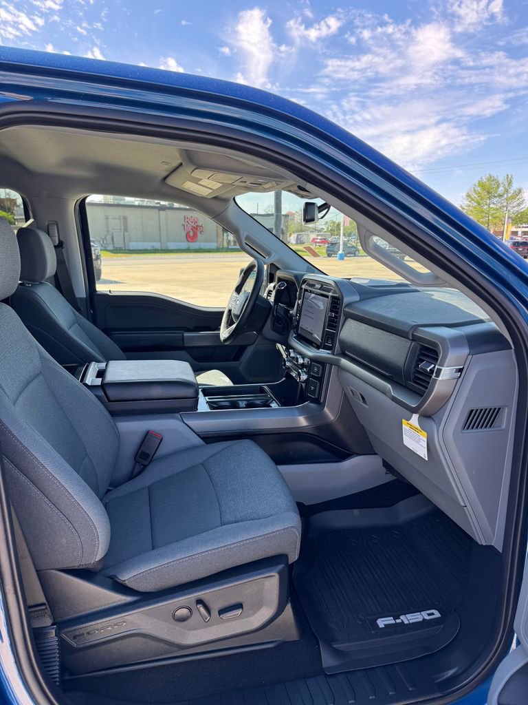 Used 2025 Ford F150 XLT w/ Equipment Group 302A MID image 12