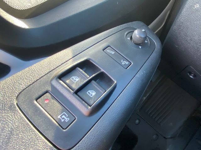 Used 2025 RAM ProMaster 2500 w/ Convenience Group image 18
