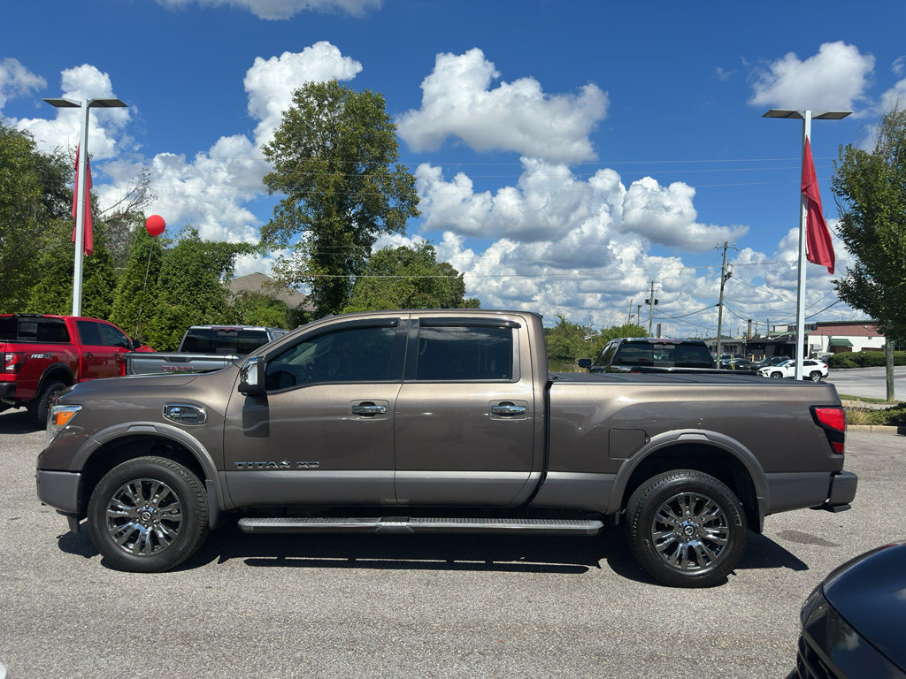 Used 2018 Nissan Titan Platinum Reserve w/ Platinum Utility Package image 6