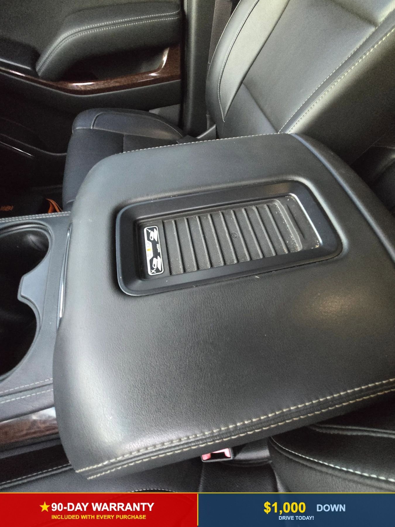 Used 2017 GMC Yukon XL SLT image 28