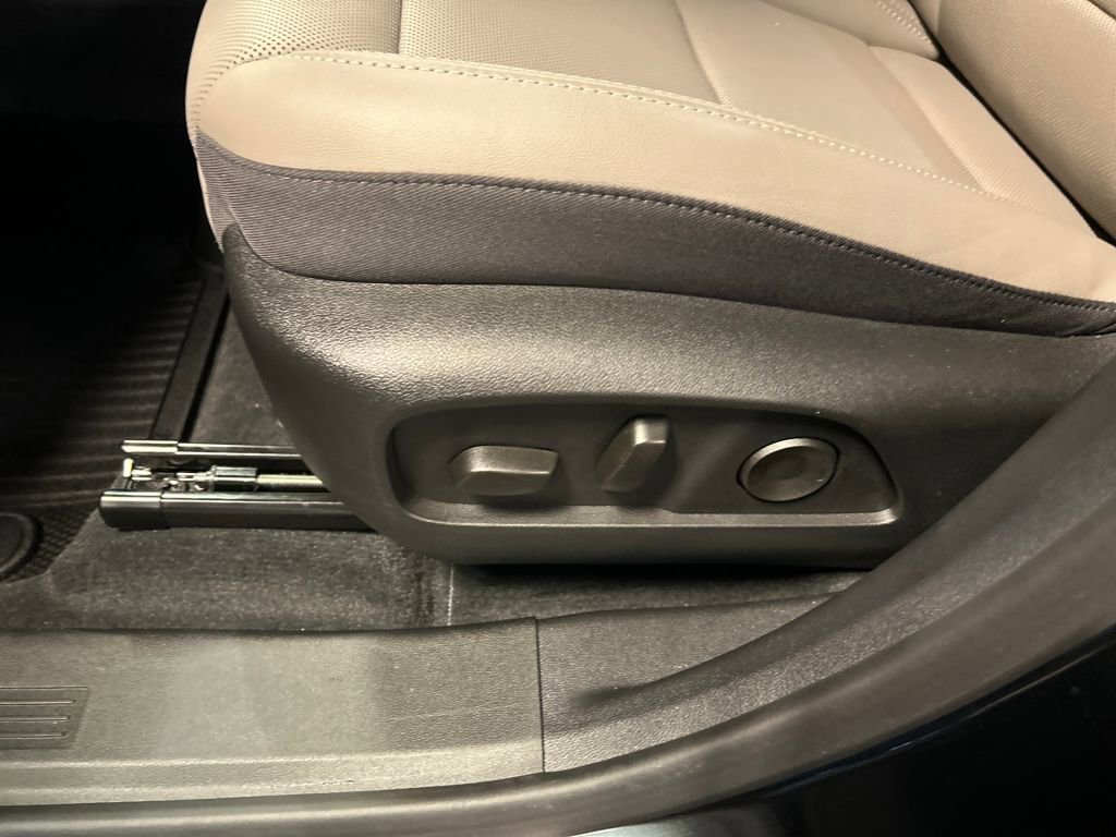 New 2026 GMC Terrain Elevation w/ Elevation Premium Package AWD/4WD image 29