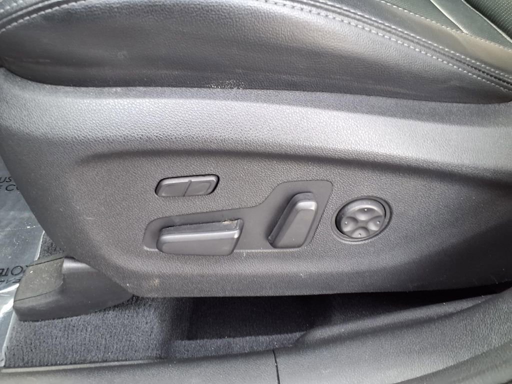 Used 2016 Kia Sorento SX image 24