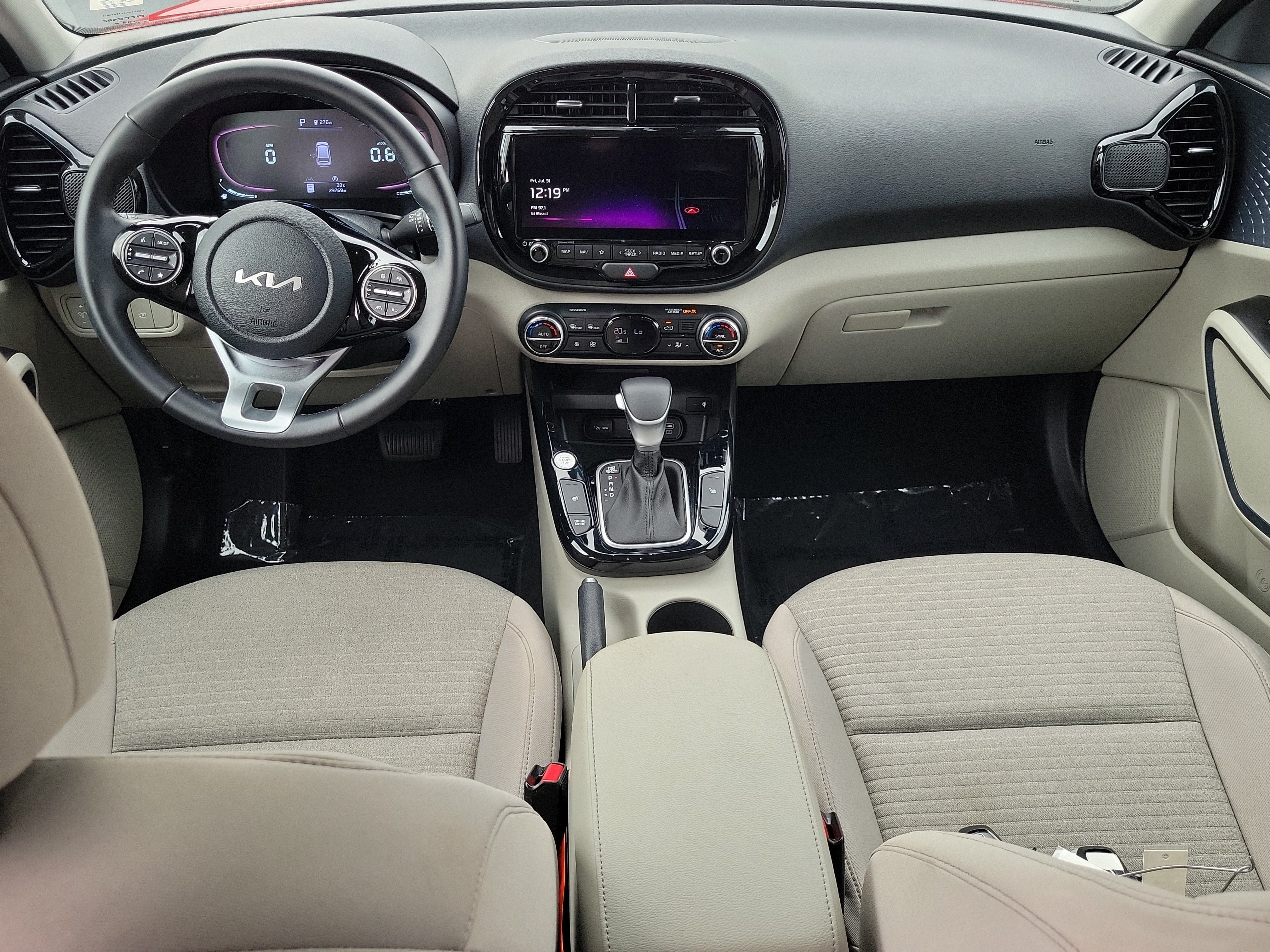 Used 2023 Kia Soul EX FWD image 15