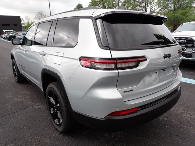 New 2025 Jeep Grand Cherokee L Altitude AWD/4WD image 2