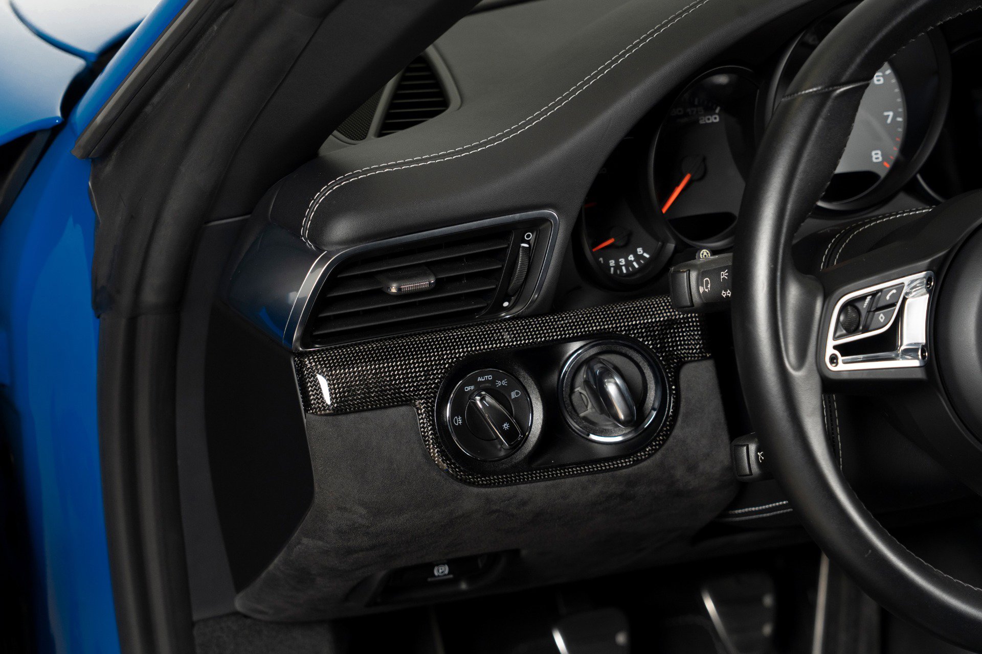 Used 2018 Porsche 911 Targa 4 GTS image 18