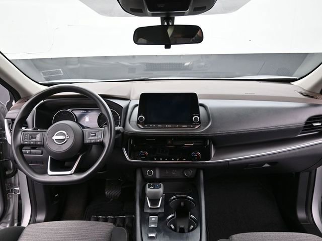 Used 2022 Nissan Rogue SV FWD image 16