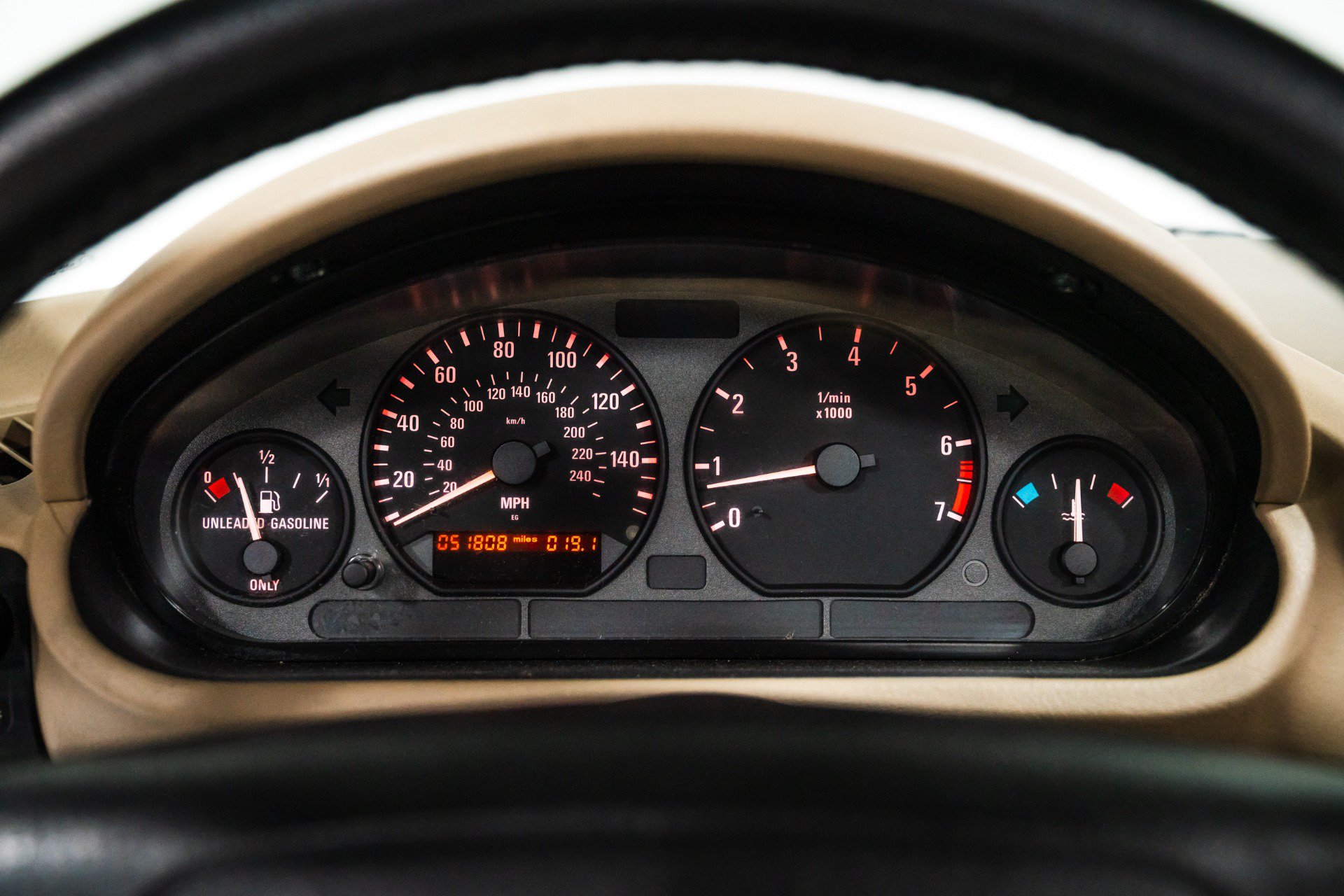 Used 1999 BMW Z3 2.5i RWD image 15