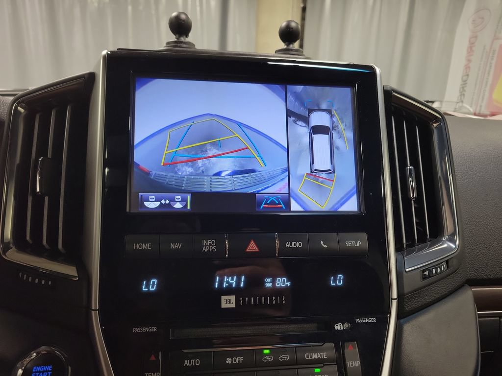 Used 2018 Toyota Land Cruiser AWD/4WD image 17
