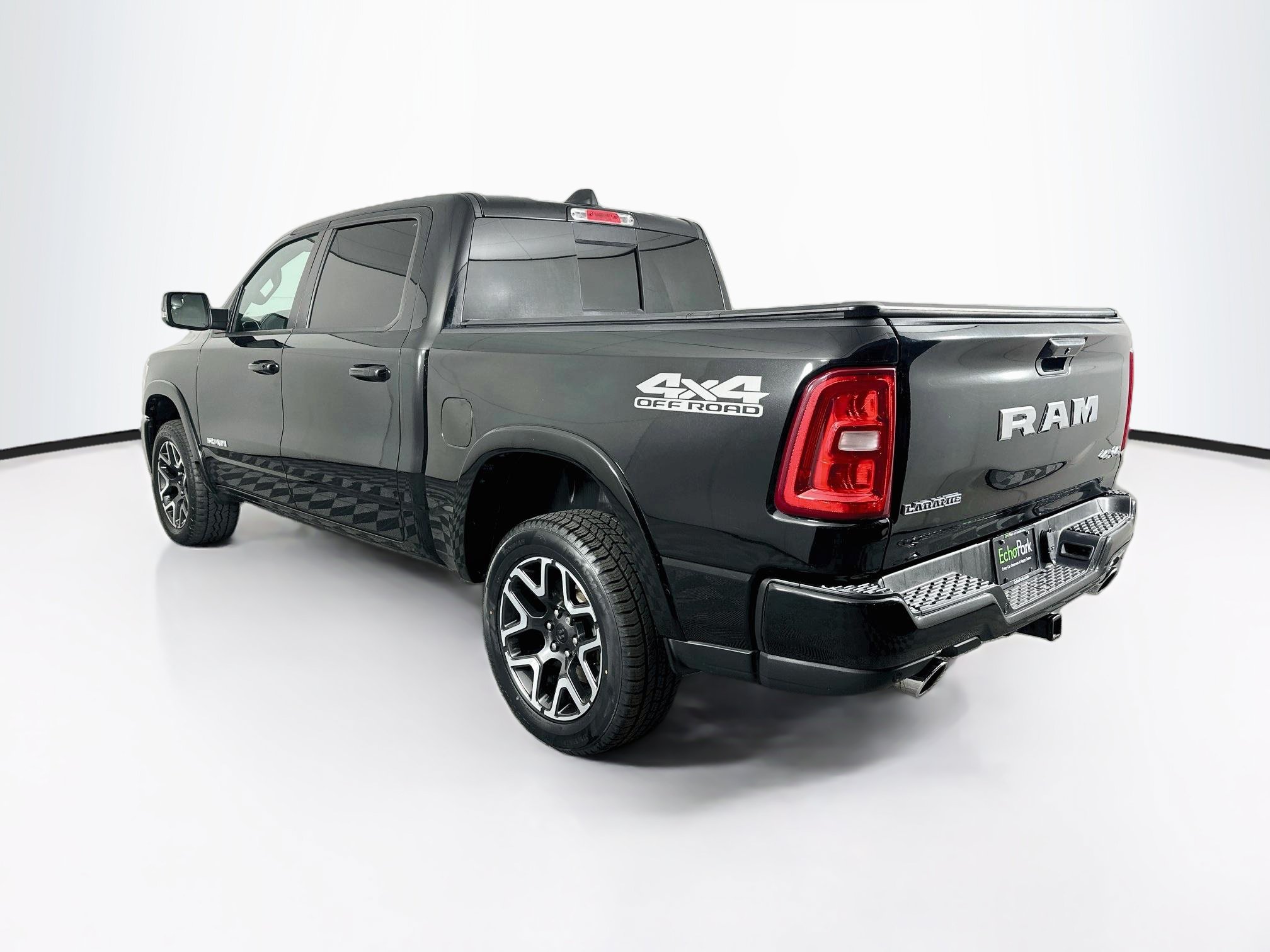 Used 2025 RAM 1500 Laramie w/ Sport Appearance Package AWD/4WD image 5