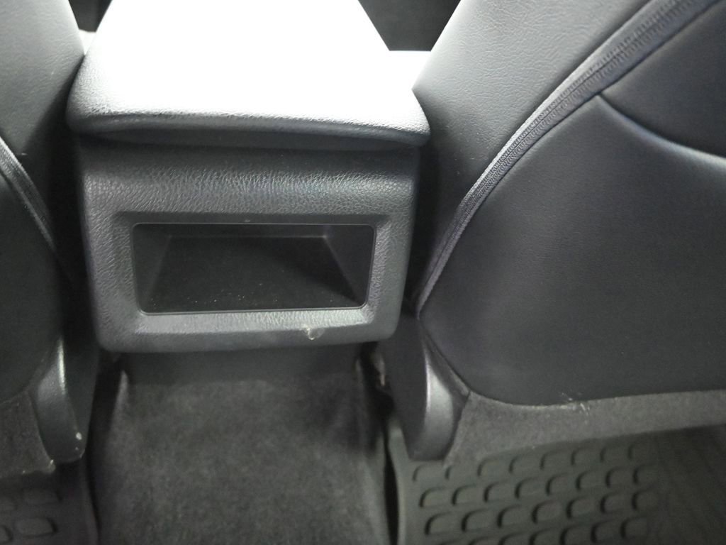 Used 2023 Toyota Camry SE image 37