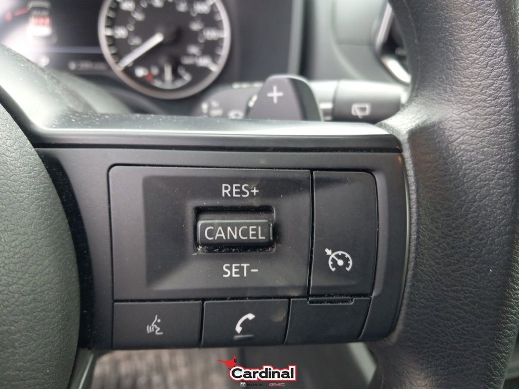 Used 2023 Nissan Rogue S image 21