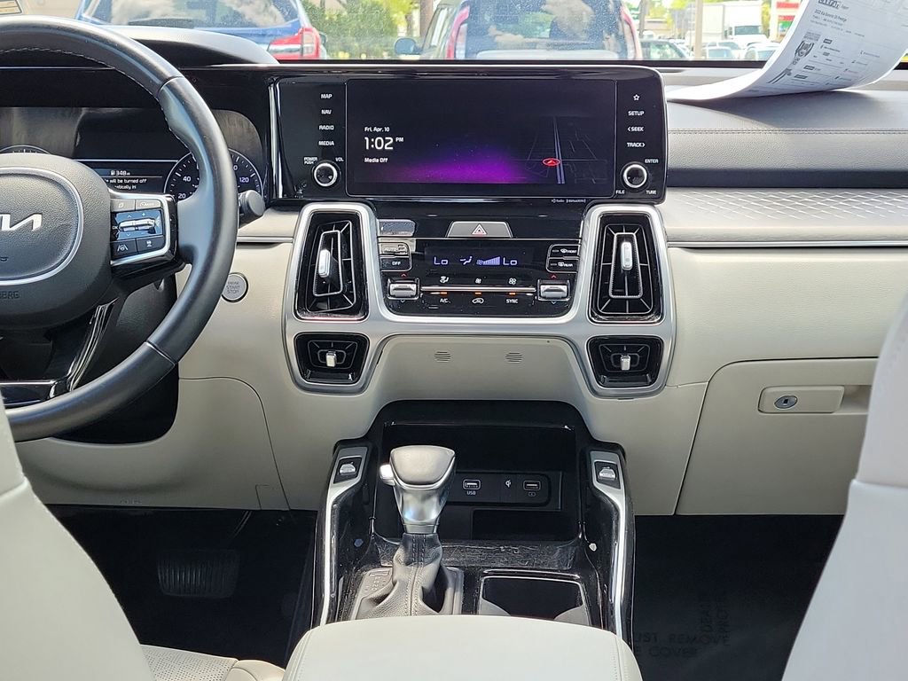 Used 2022 Kia Sorento SX FWD image 16