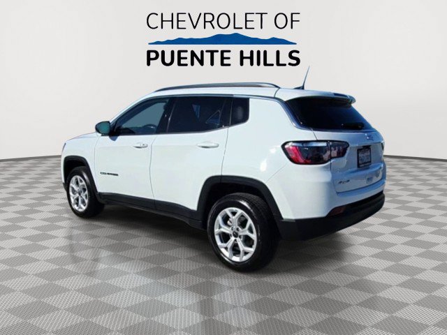 Used 2025 Jeep Compass Latitude AWD/4WD image 6