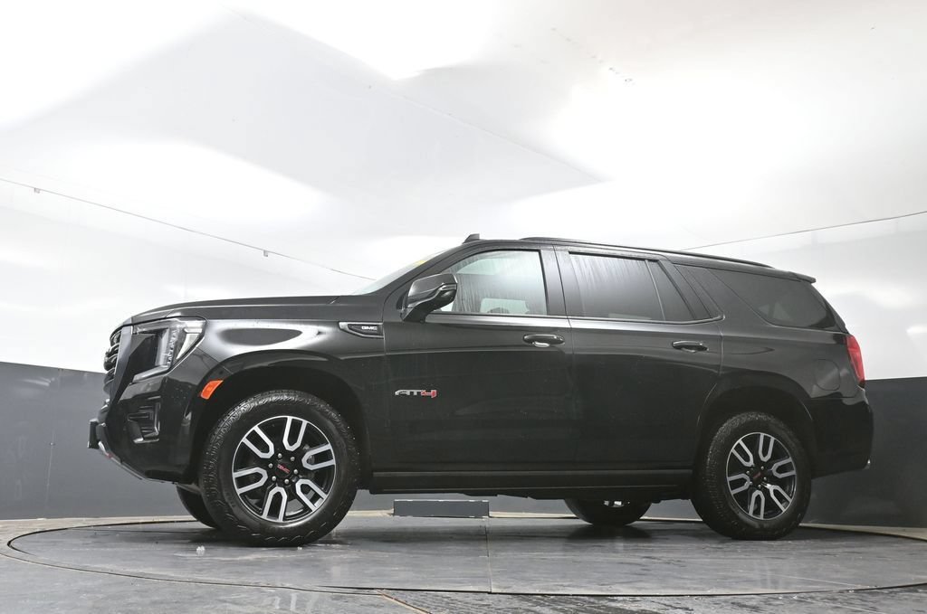 Used 2024 GMC Yukon AT4 w/ AT4 Premium Package AWD/4WD image 57