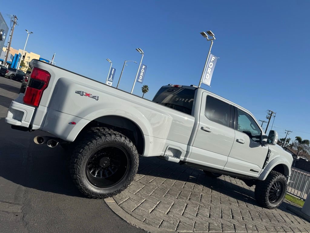 Used 2026 Ford F450 Lariat image 2