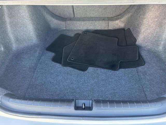 Used 2019 Honda Accord Touring image 8