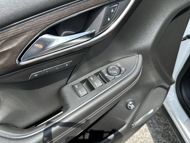 Used 2023 Buick Envision Avenir AWD/4WD image 17