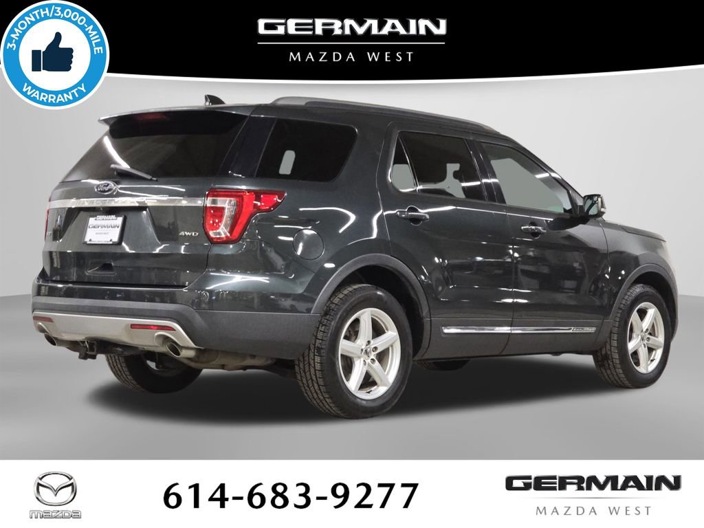 Used 2016 Ford Explorer XLT w/ Equipment Group 201A image 9