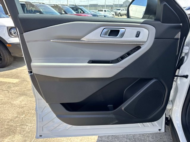 New 2026 Ford Explorer Active w/ Active Comfort Package RWD image 19