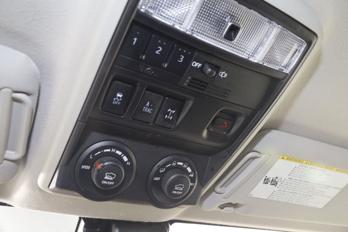 Used 2021 Toyota 4Runner TRD Off-Road Premium AWD/4WD image 29