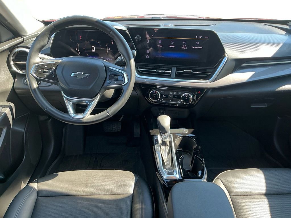 Used 2024 Chevrolet Trax ACTIV w/ Sunroof Package image 17