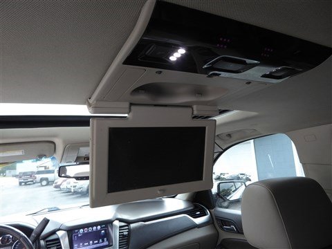 Used 2019 Chevrolet Suburban LT image 22