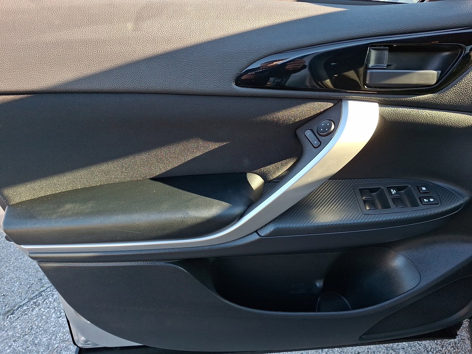 Used 2024 Mitsubishi Eclipse Cross ES image 13