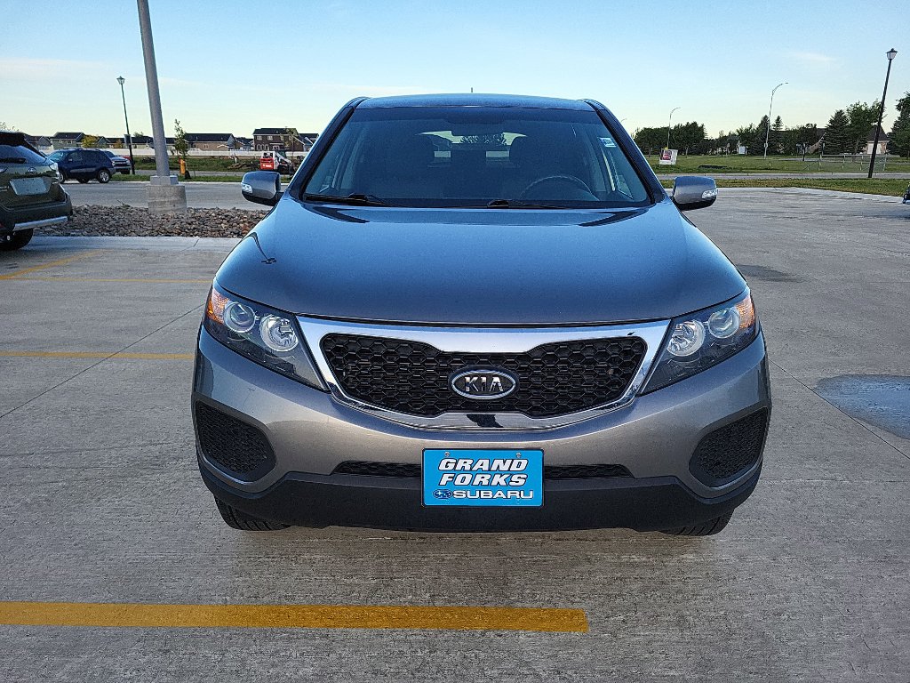 Used 2013 Kia Sorento LX image 3